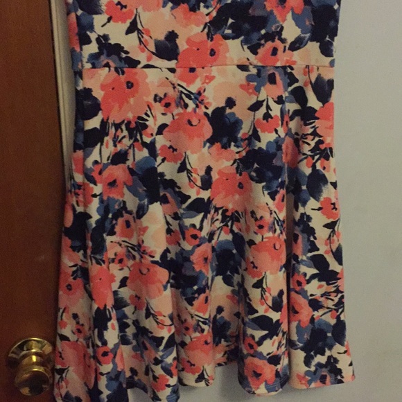 Floral mini dress - Picture 4 of 4